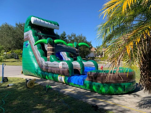 Tropical Emerald Water Slide 20' #35